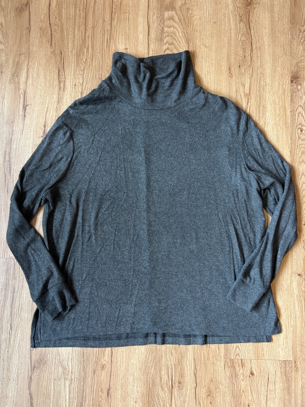 Women’s Stars Above XXL Charcoal Gray Cowl neck Long Sleeve